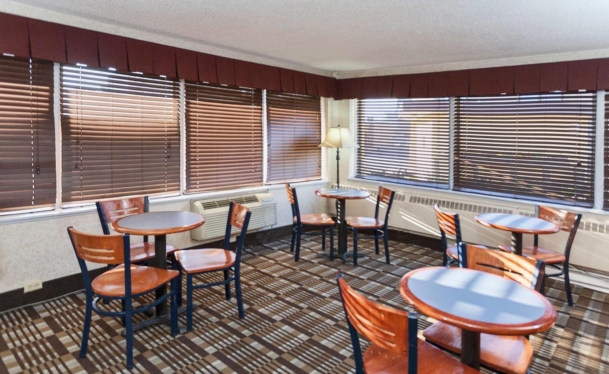 Downtown Duluth Inn エクステリア 写真
