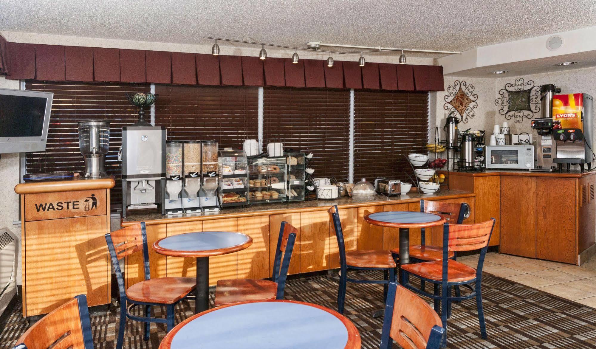 Downtown Duluth Inn エクステリア 写真
