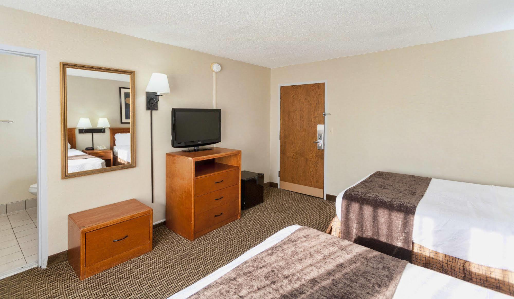 Downtown Duluth Inn エクステリア 写真