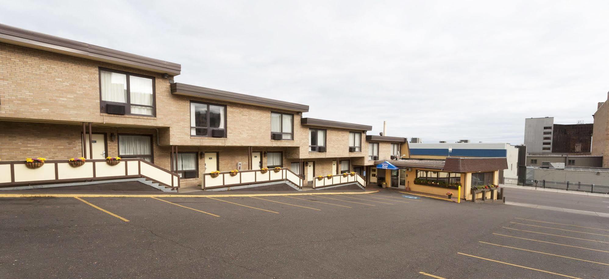 Downtown Duluth Inn エクステリア 写真